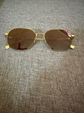 Fendi Gold Frame Brown Lens Women's Sunglasses